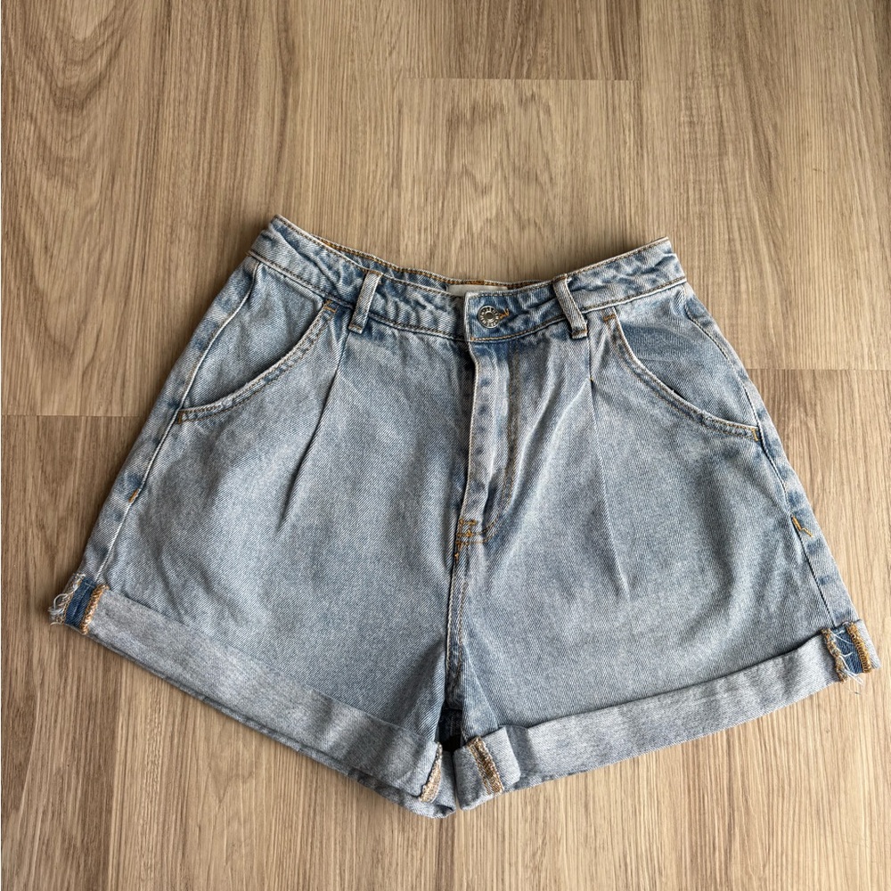 Love Tree Denim High Rise Pleated Cuffed Shorts Size Small - Picture 4 of 7